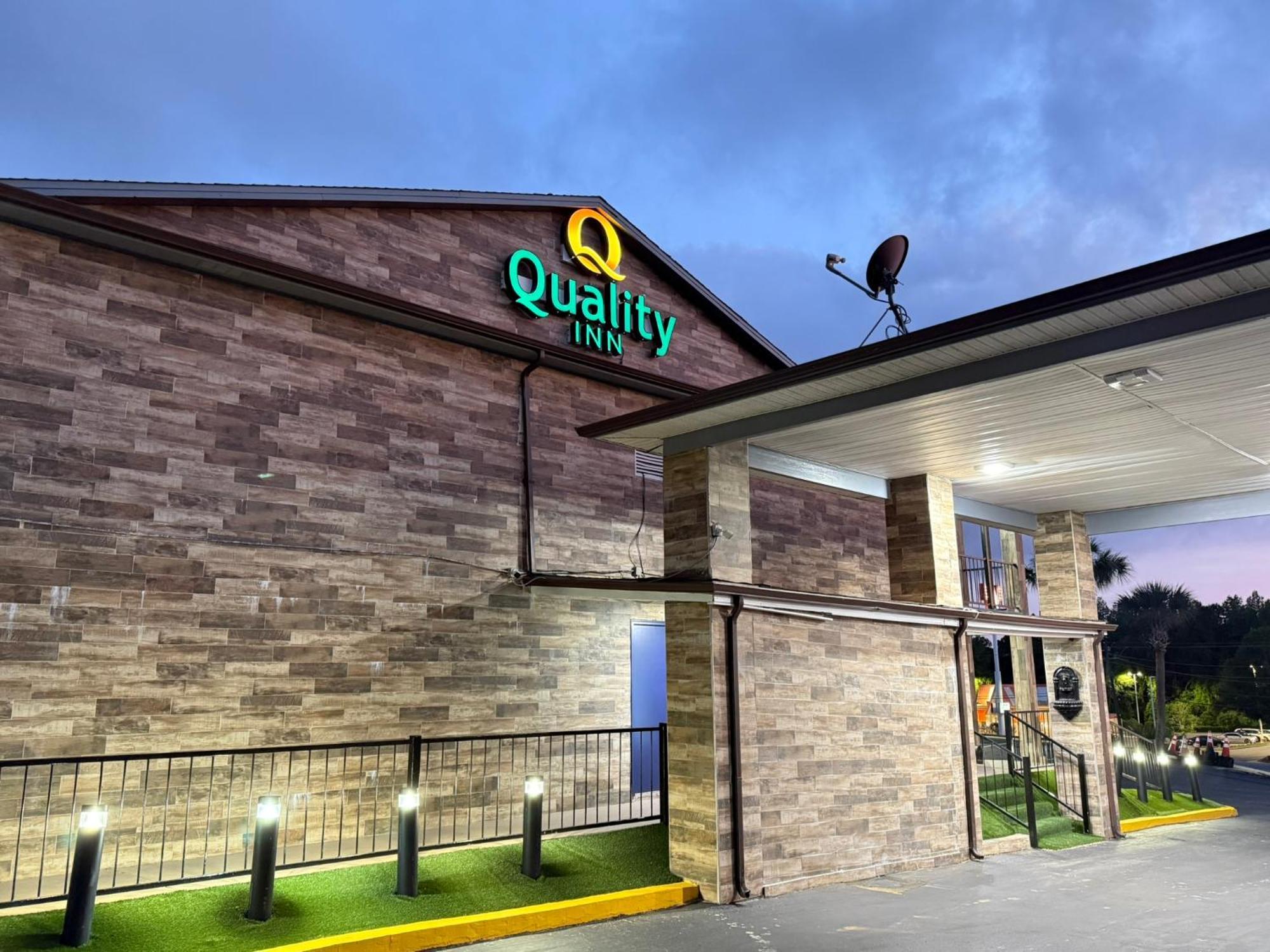 Quality Inn Крествью Экстерьер фото