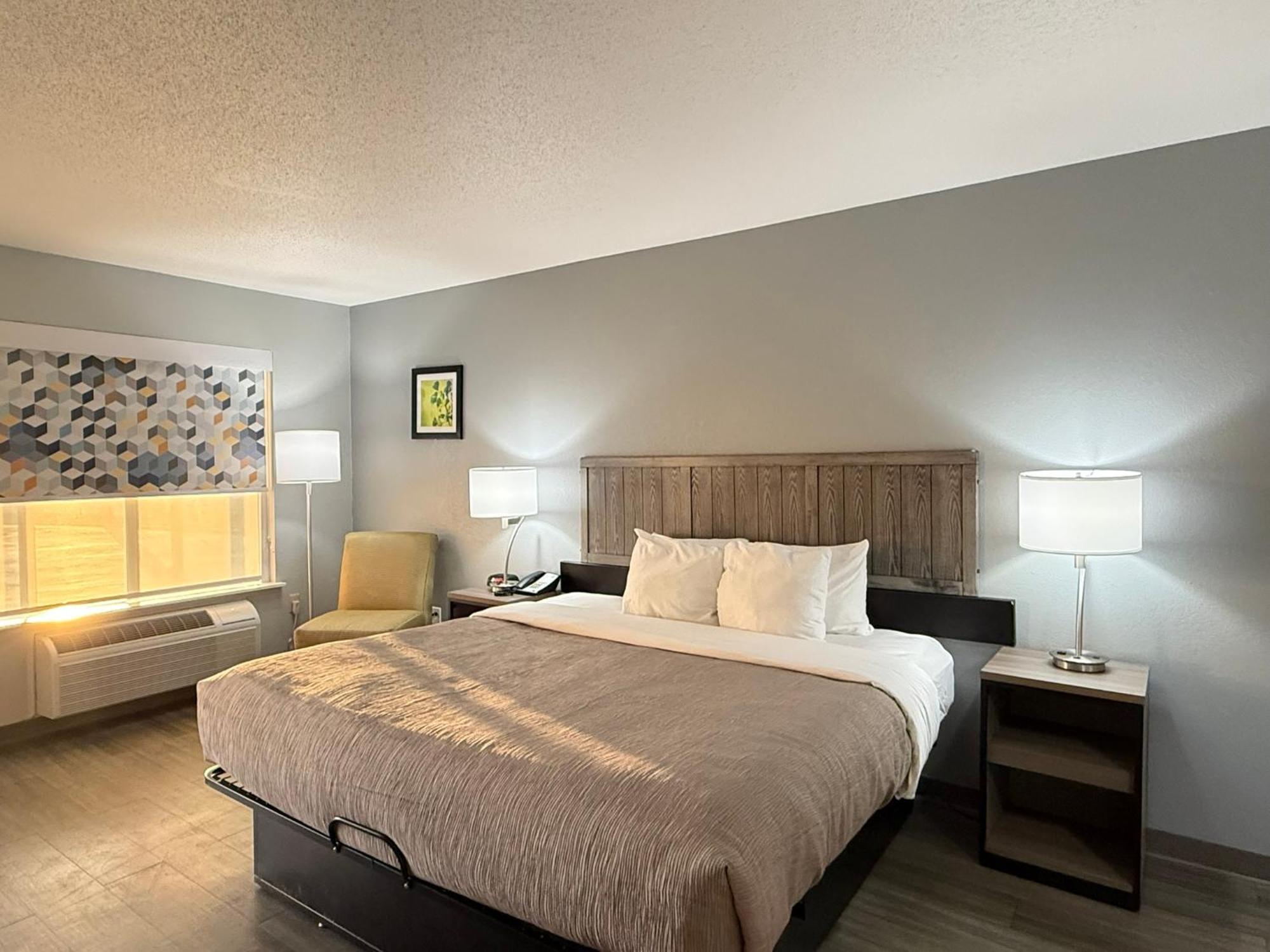 Quality Inn Крествью Экстерьер фото